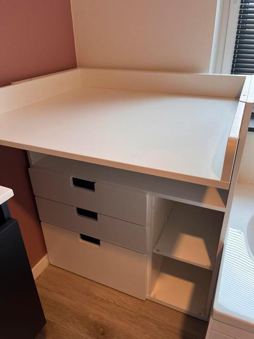Verzorgingstafel Smastad ikea, Kinderen en Baby's, Kinderkamer | Commodes en Kasten, Gebruikt, Ophalen