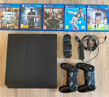 PS4 + 2 manettes + station de recharge et 5 jeux, 500 GB, Enlèvement ou Envoi, Utilisé, Avec 2 manettes