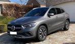 GLA Benzine Automaat 04/2021 NIEUWSTAAT 29.500km Euro6IF, Auto's, Mercedes-Benz, 4 cilinders, Leder en Stof, 5 zetels, 5 deurs