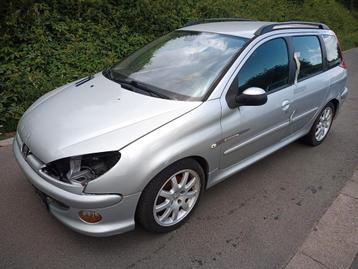 Pièces de Peugeot 206 SW année 2006 
1.6 essence, Enlèvement ou Envoi, Utilisé, Peugeot
