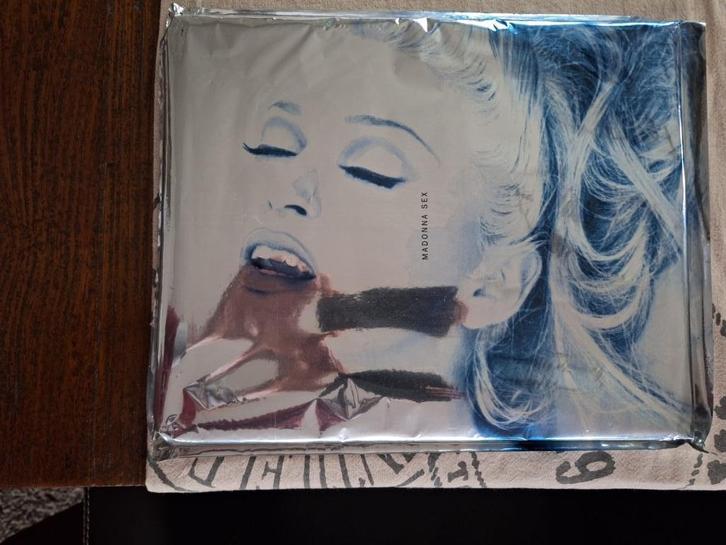 MADONNA SEX BOOK 1992 UK VERSION, Boeken, Muziek, Zo goed als nieuw, Artiest, Ophalen