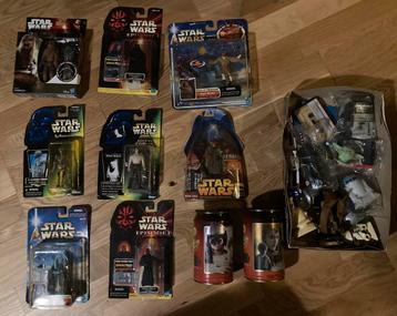 Star wars action figures in de doos beschikbaar voor biedingen