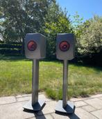 Kef LS50 meta + S2 stands, Zo goed als nieuw, 60 tot 120 watt, Front, Rear of Stereo speakers, Ophalen