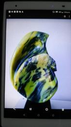 "PINGUIN"  --  abstract beeld uit kleurrijke steen., Enlèvement