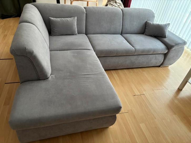Grijze hoekbank met chaise longue…, Huis en Inrichting, Zetels | Complete zithoeken, Zo goed als nieuw, Stof, Ophalen