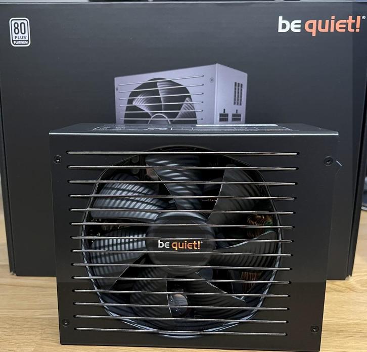 Wees stil! Straight Power 12 Platinum 1200w, Computers en Software, Interne voedingen, Zo goed als nieuw, Ophalen