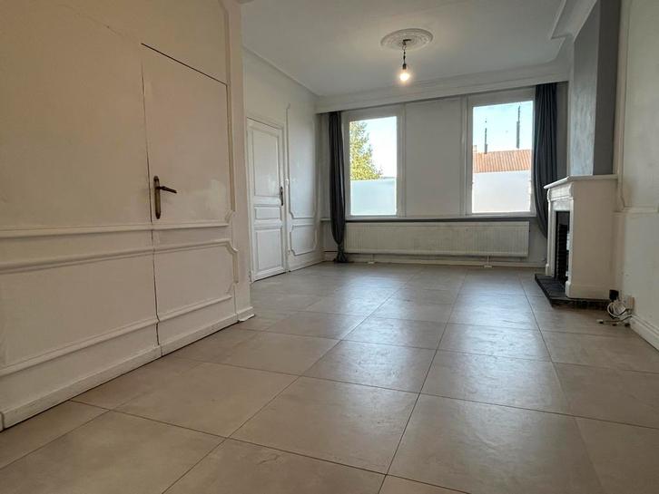 Ruim huis met 4 slaapkamers, bureelruimte en garage te koop, Immo, Huizen en Appartementen te koop, Provincie Oost-Vlaanderen