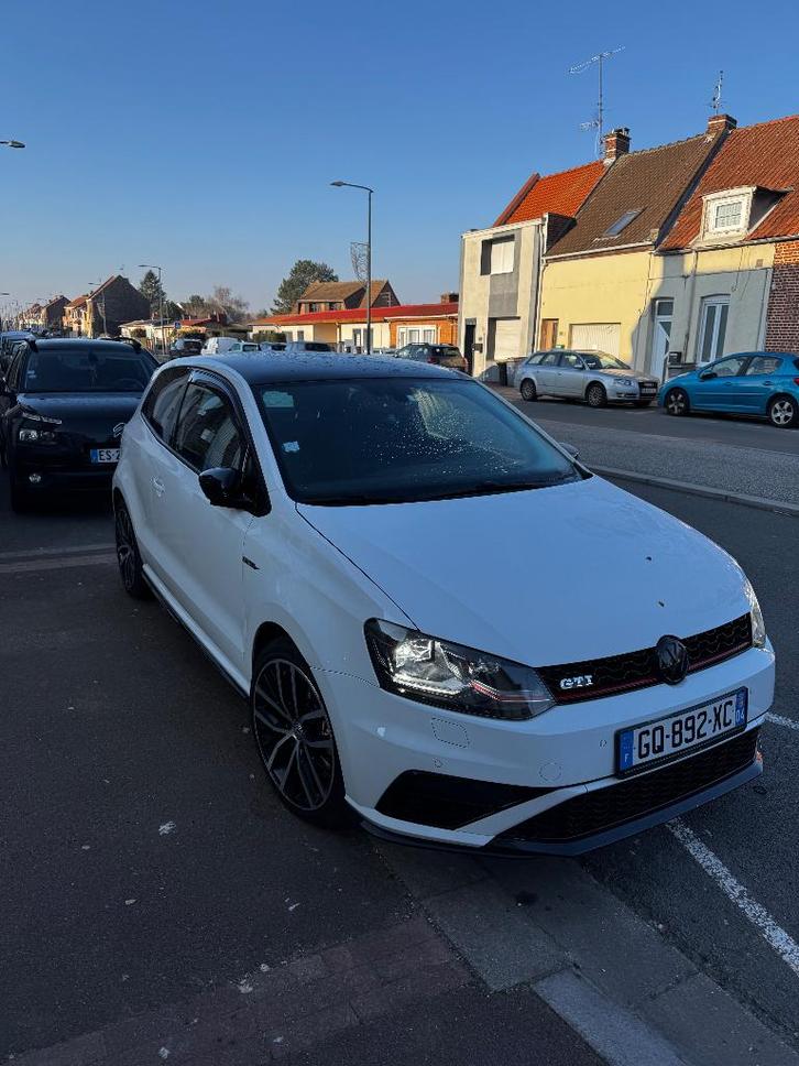Volkswagen Polo GTI 1.8 DSG7, Auto's, Volkswagen, Particulier, Polo, Bluetooth, Benzine, 3 deurs, Automaat, Wit, Zwart, Stof, Ophalen