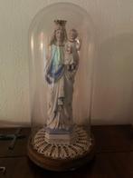 Mariabeeld met kind onder stolp, Enlèvement