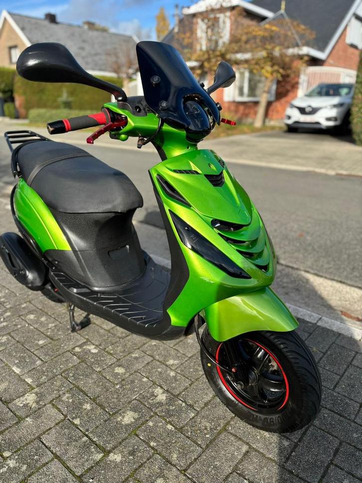 Piaggio Zip – Groen | A-Klasse | Lage km-, Fietsen en Brommers, Scooters | Piaggio, Zo goed als nieuw, Zip, Ophalen of Verzenden