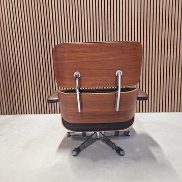 Vitra Eames lounge chair inclusief ottoman beschikbaar voor biedingen