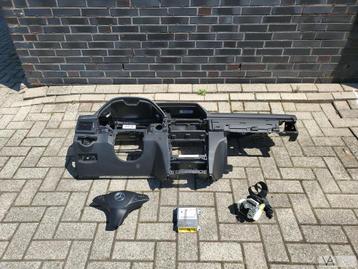 Mercedes GLK X204 2008 - 2015 airbag set met dashboard €400 beschikbaar voor biedingen