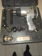 Slagmoersleutel, Ophalen