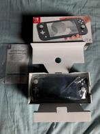 Grijze Nintendo Switch Lite + Hoesje & Optionele Controller, Games en Spelcomputers, Ophalen of Verzenden, Switch