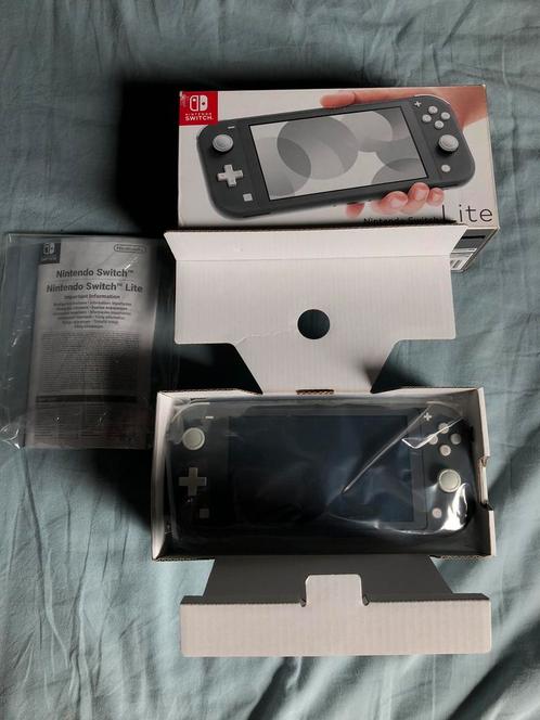 Grijze Nintendo Switch Lite + Hoesje & Optionele Controller, Games en Spelcomputers, Spelcomputers | Nintendo Consoles | Accessoires