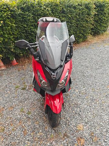 125cc Sym Cruisym scooter beschikbaar voor biedingen