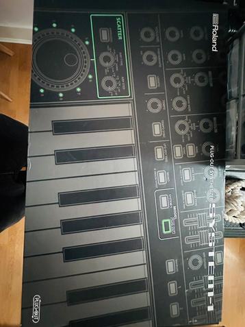 Roland System 1 beschikbaar voor biedingen