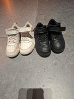 Deux paires de baskets Nike 26, Enfants & Bébés, Garçon ou Fille, Enlèvement ou Envoi, Utilisé, Nike