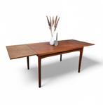 Henning Kjaernulf, table extensible Vejle vintage des années, Maison & Meubles, Tables | Tables à manger, Teck, Scandinavisch, uittrektafel, uitschuiftafel
