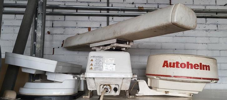 3 scheeps antenne scanner unit autohelm unit, Sports nautiques & Bateaux, Instruments de navigation & Électronique maritime, Utilisé