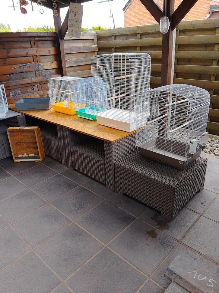 VERSCHILLENDE maten NIEUWE VOGELKOOIEN met alle TOEBEHOREN, Dieren en Toebehoren, Vogels | Hokken en Kooien, Nieuw, Vogelkooi