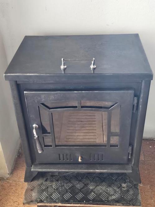 Poêle à bois pour bûche jusqu'à 50cm, Huis en Inrichting, Kachels, Gebruikt, Houtkachel, Hout, Ophalen