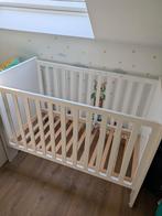 Wit babybed met spijlen, Kinderen en Baby's, Babywiegjes en Ledikanten, Ophalen, Gebruikt