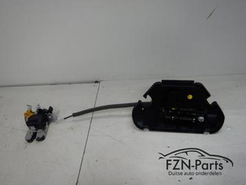 Audi A8 4N Achterklepslot + Motor 4M0827506D beschikbaar voor biedingen