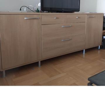Dressoir beschikbaar voor biedingen