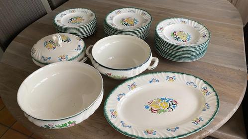 SERVIES LONGWY VIEUX RODEN, Huis en Inrichting, Keuken | Servies, Gebruikt, Bord(en), Overige stijlen, Keramiek, Ophalen