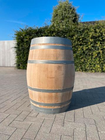 (Halve) Wijnvaten 220L Decoratie / Waterton beschikbaar voor biedingen