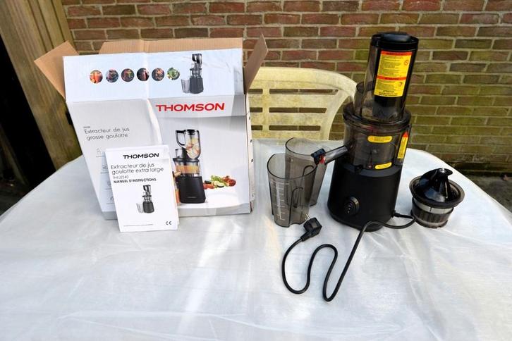 Extracteur de jus Thomson thej2240, Electroménager, Extracteurs de jus, Comme neuf, Presse-agrumes lent, Enlèvement ou Envoi