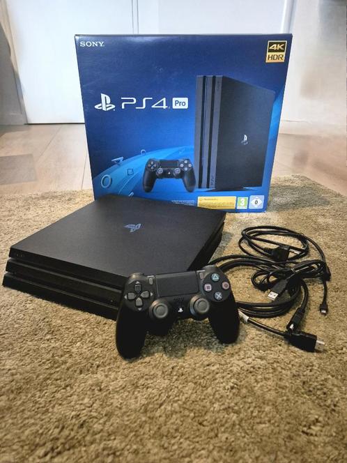 PlayStation 4 Pro 1TB + controller + cables, Games en Spelcomputers, Spelcomputers | Sony PlayStation 4, Zo goed als nieuw, Pro
