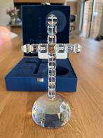 Swarovski "Cross of the light" Kristallen Kruis met basis, Verzamelen, Ophalen of Verzenden, Nieuw, Figuurtje