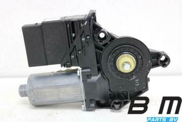 Raammotor linksachter VW Touran 1T3 5K0959703A beschikbaar voor biedingen