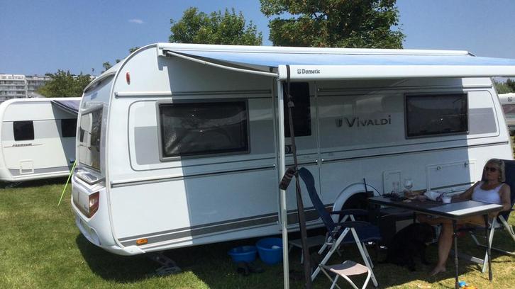 Caravane Tabbert 560E, Caravanes & Camping, Caravanes, Particulier, jusqu'à 4, 1250 - 1500 kg, Banquette en rond, Tabbert, 2 lits séparés