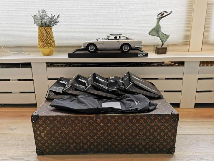 Aston Martin DB5 1:8 "James Bond 007", Hobby en Vrije tijd, Modelauto's | 1:5 tot 1:12, Gebruikt, Auto, 1:5 t/m 1:8, Ophalen of Verzenden