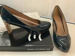 Blauwe pumps in lakleder merk Crinkles maat 39, Pumps, Crinkles, Blauw, Ophalen of Verzenden