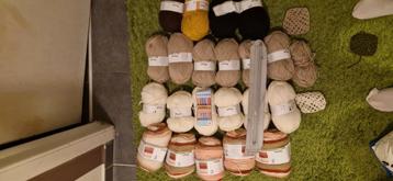 Breigaren lot:21stuks in verpakking met breinaanl+haak beschikbaar voor biedingen