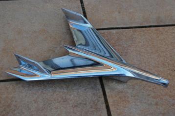 motorkap embleem Chevrolet Bel Air 1956 usa oldtimer beschikbaar voor biedingen