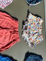 korte broek met bloemen, Happy Girls Club, 134, Enlèvement ou Envoi, Comme neuf, Pantalon