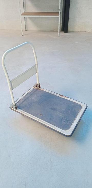 Rolkar / plateauwagen beschikbaar voor biedingen