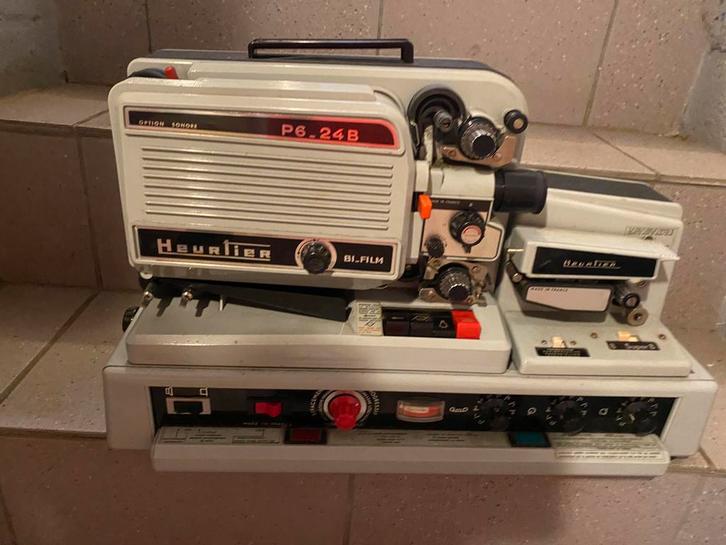 Ancien projecteur film 8 mm et super 8 Heurtier, Antiek en Kunst, Antiek | Tv's en Audio, Ophalen
