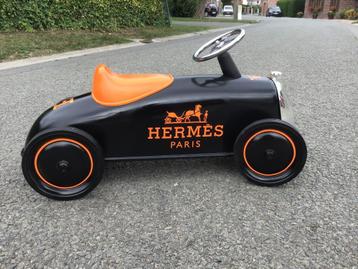Artheos - Voiture rétro XL Hermes beschikbaar voor biedingen
