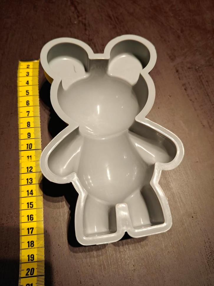 Te koop: nieuwe siliconen chocoladevorm – beer 

Nieuw  !, Hobby en Vrije tijd, Taarten en Cupcakes maken, Bakvorm, Ophalen of Verzenden