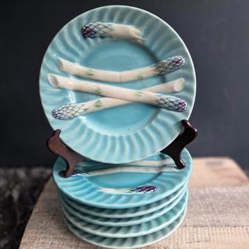 6 Antieke Franse barbotine aardewerk asperge borden, Lunevil beschikbaar voor biedingen