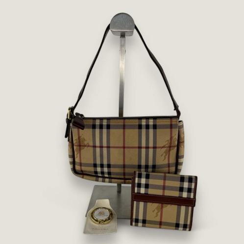 Burberry tas en portemonnee set authentiek, Handtassen en Accessoires, Tassen | Damestassen, Zo goed als nieuw, Schoudertasje