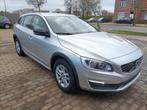 VOLVO V60 COUNTRY, Autos, Cuir, Achat, 110 kW, Entreprise