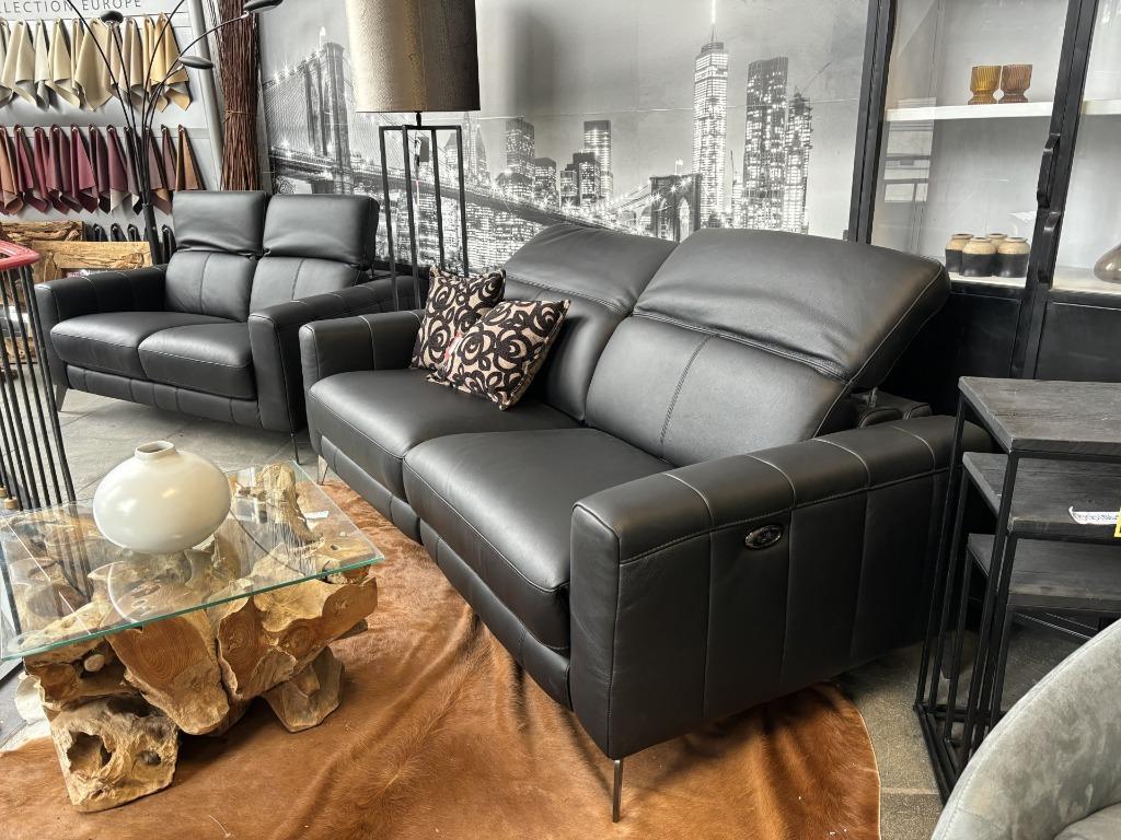 ② Grote FAILLISSEMENTSVERKOOP 250 salons in ECHT LEDER en stof