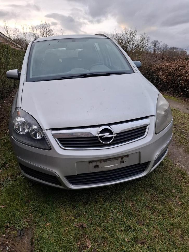Opel zafira, Auto's, Opel, Particulier, Zafira, Diesel, Euro 4, Monovolume, 5 deurs, Zilver of Grijs, Grijs, Stof, Voorwielaandrijving